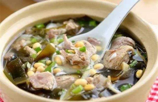 近视吃什么食物和菜好？近视的食疗偏方、饮食禁忌与注意事项