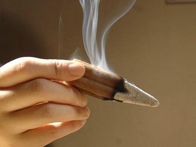 手足癣艾灸有用吗？艾灸怎么调理？灸那几个部位？
