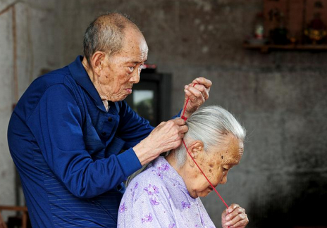 梳头怎么梳对神经好？梳头养生的正确梳法