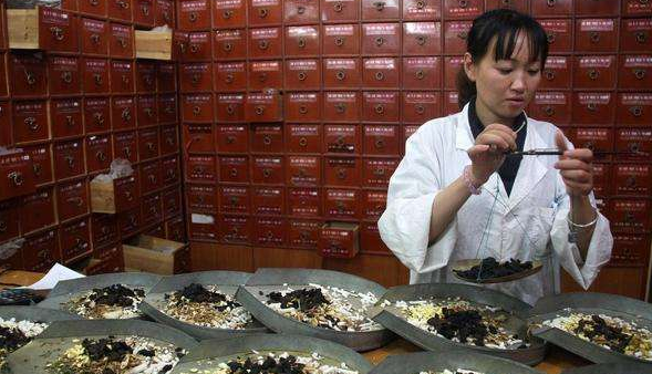 耳呜丸的作用功效、配方组成、方解与加减