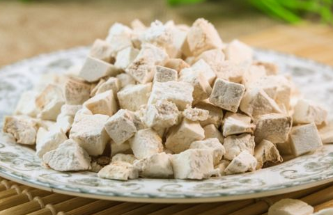 陈双四重用葛根治痛风经验医案