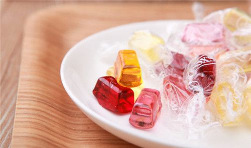 怀孕可以吃水晶糖吗？怀孕吃什么比较好