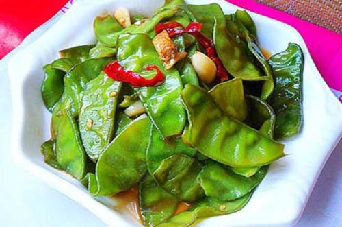 扁豆的食疗功效和作用_扁豆的养生保健食谱